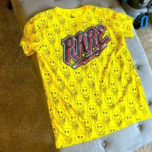 Graphic Tee “RARE”